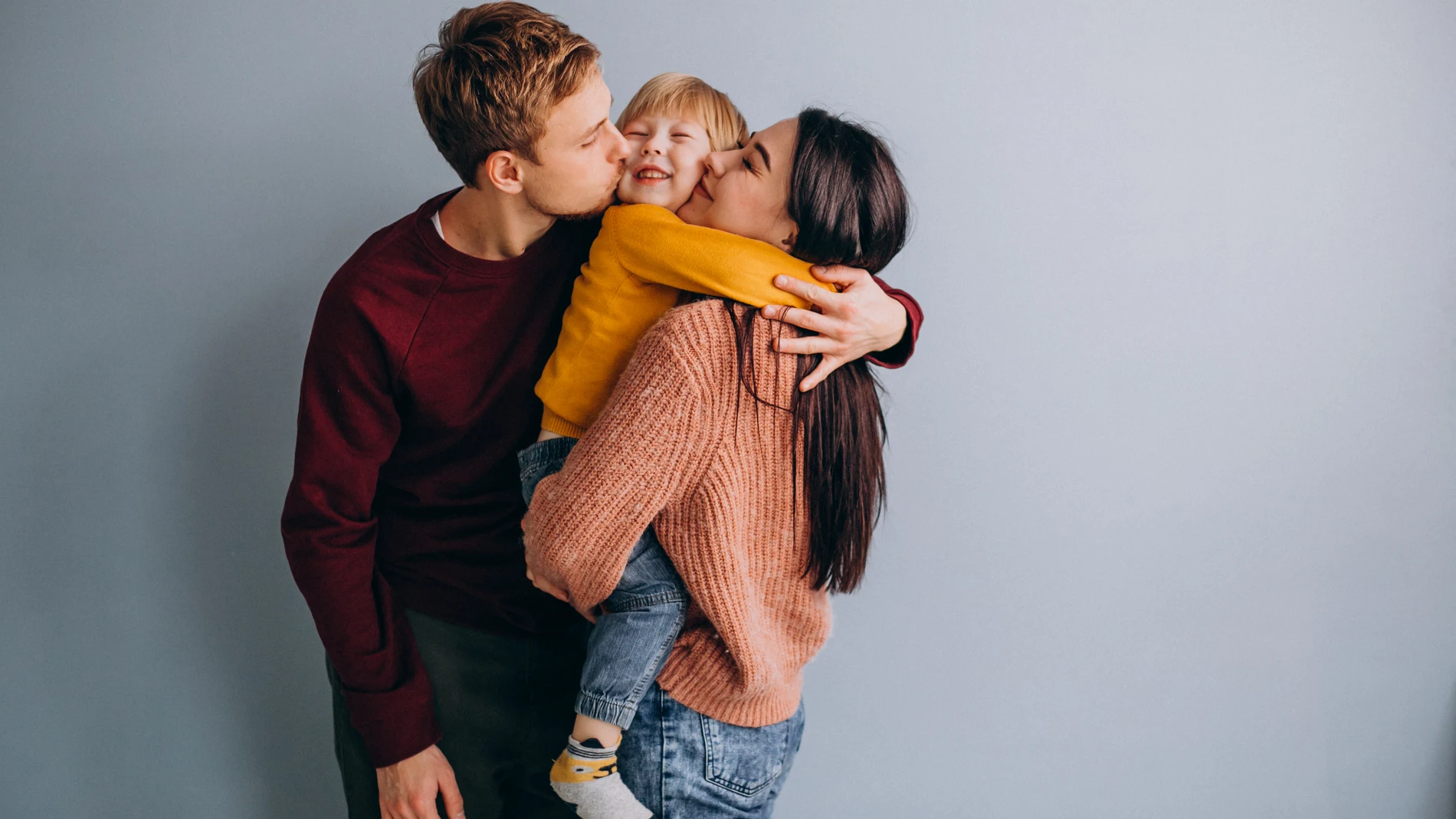 ¿Papá o mamá? No creerás de quién heredan la inteligencia los niños, según una investigación