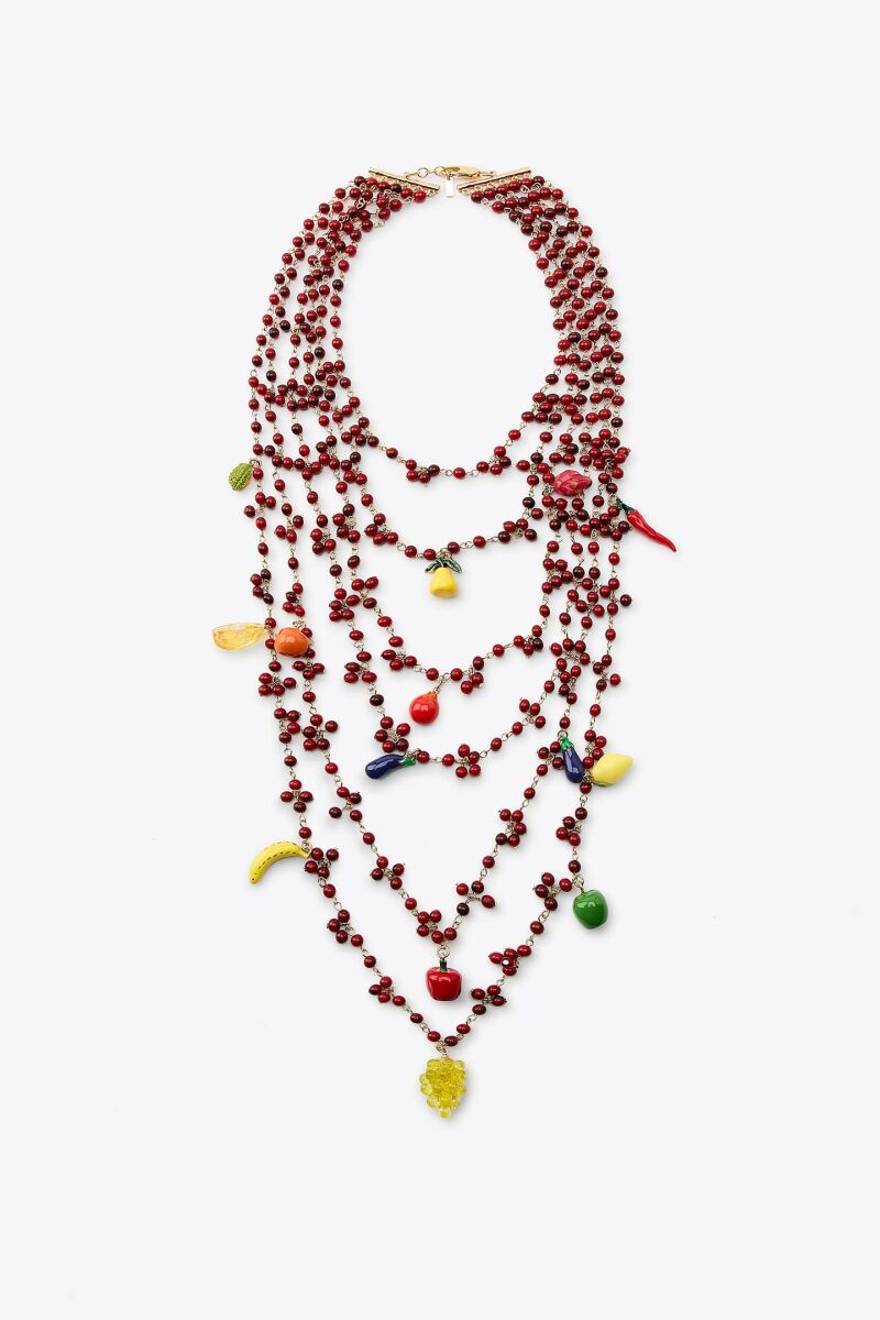 Collar de frutas.