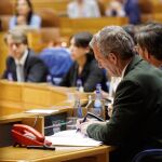 El presidente de la Xunta, Alfonso Rueda, hoy, en el Parlamento de Galicia. 