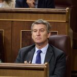 Feijóo, tras rubricar los líderes de la OTAN el 5% en defensa para la próxima década: "La farsa terminó, Sánchez firmó"