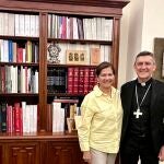 El Arzobispo Cesare Pagazzi abre las puertas de la Biblioteca Apostólica Vaticana a La Razón