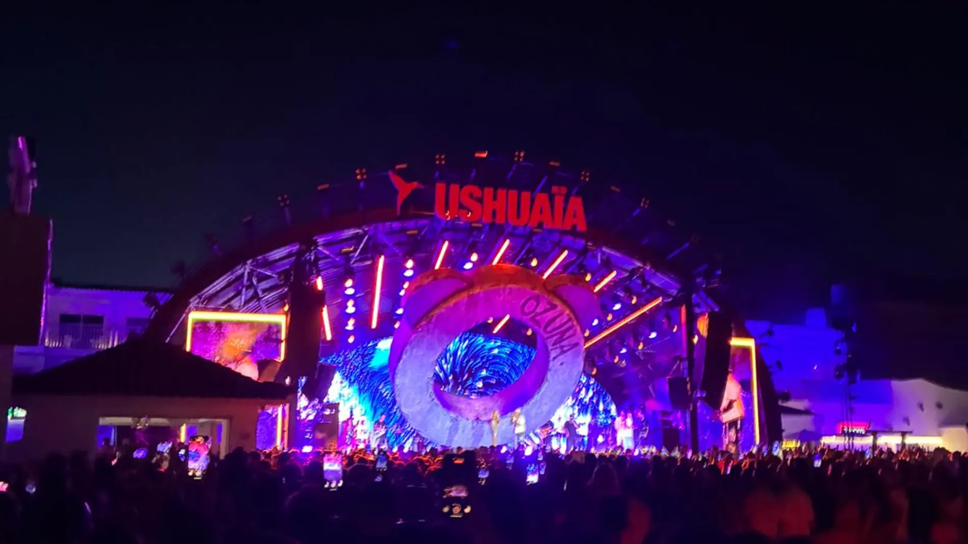 Un momento durante el concierto de Ozuna en Ushuaïa Ibiza