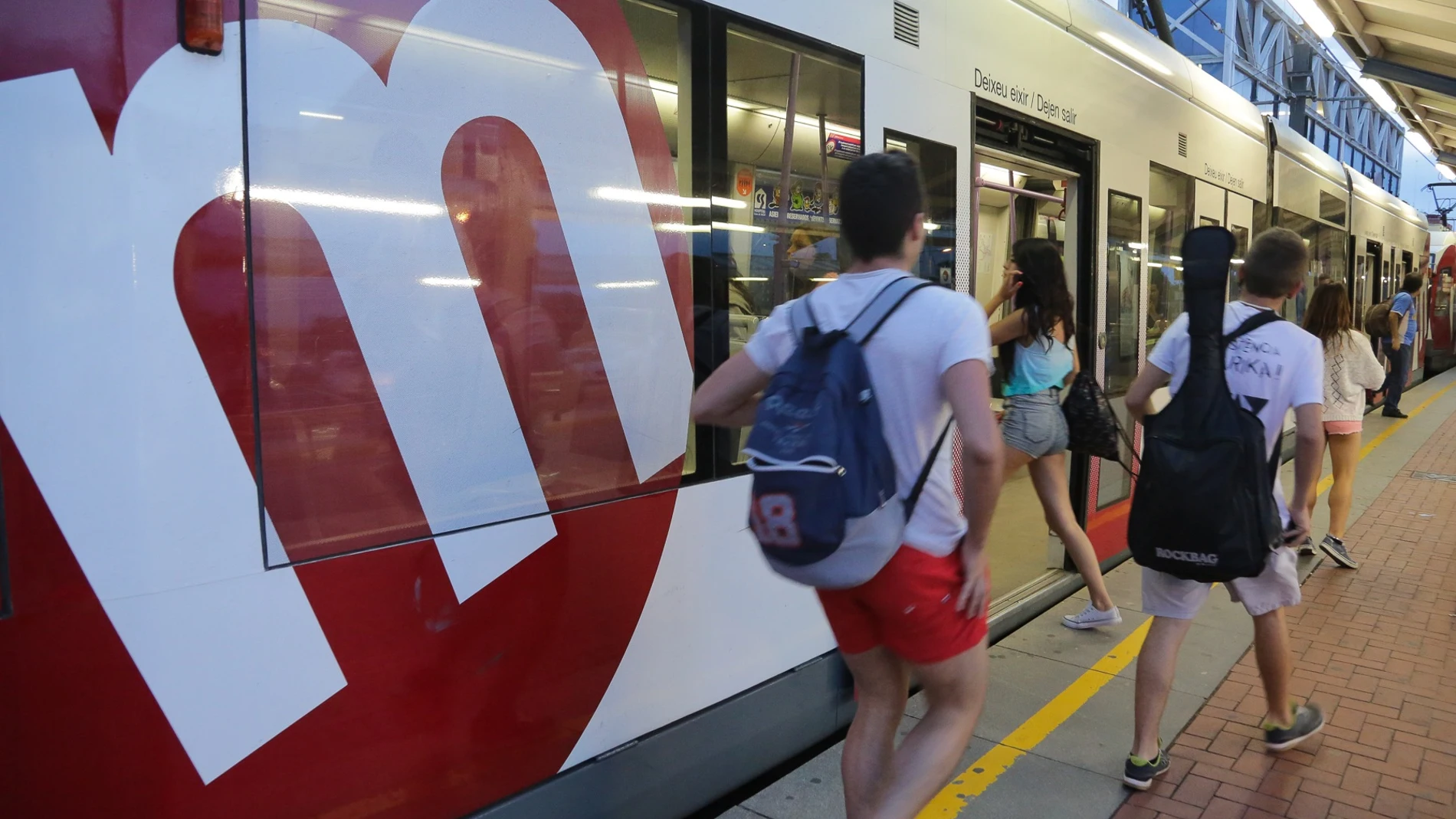 Metrovalencia favoreció la movilidad de más de 170.000 usuarios en la noche de San Juan Visor REMITIDA / HANDOUT por METROVALENCIA Fotografía remitida a medios de comunicación exclusivamente para ilustrar la noticia a la que hace referencia la imagen, y citando la procedencia de la imagen en la firma 25/06/2025