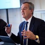 César Gónzalez-Bueno (Banco Sabadell) interviene en el seminario de APIE en la UIMP