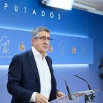 Patxi López dice que la reunión entre Feijóo y Abascal en el Congreso demuestra la "alianza preocupante" entre ambos