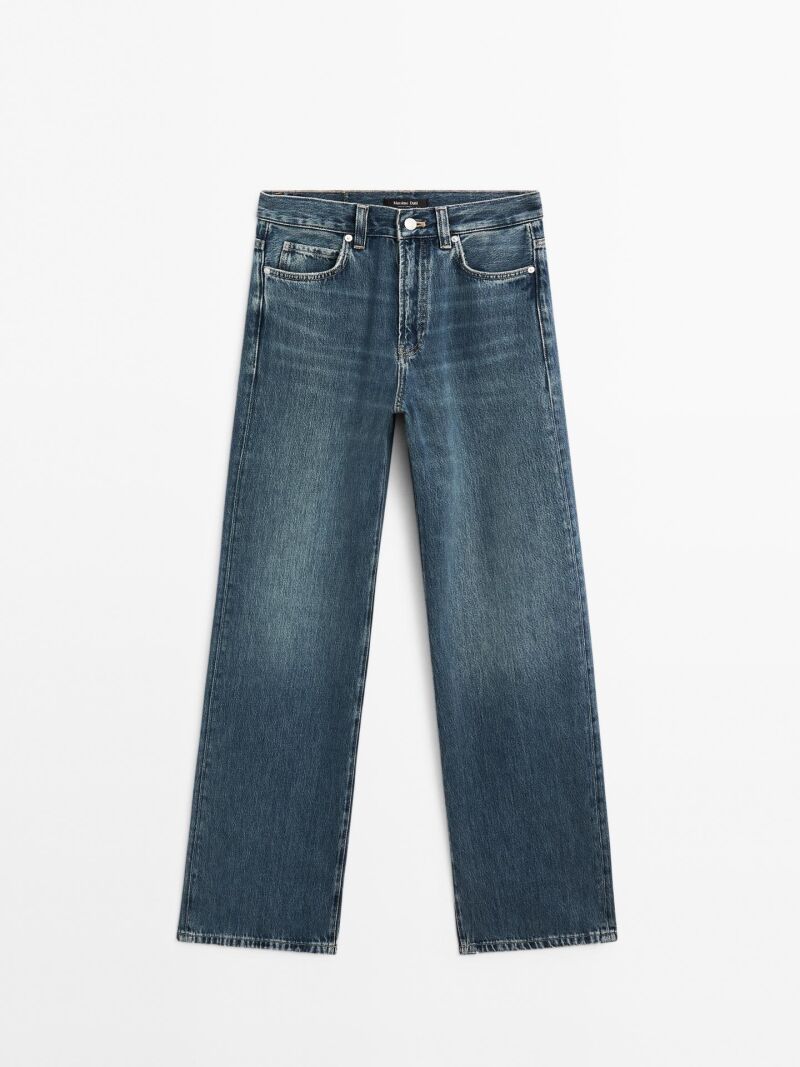 Jeans wide leg tiro alto.