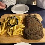 El cachopo negro carbón que arrasa en Asturias y tienes que probar una vez en la vida