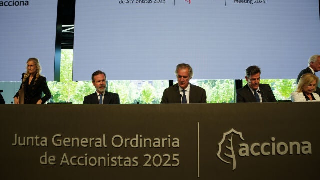 Acciona celebra su junta de accionistas en plena investigación de contratos irregulares