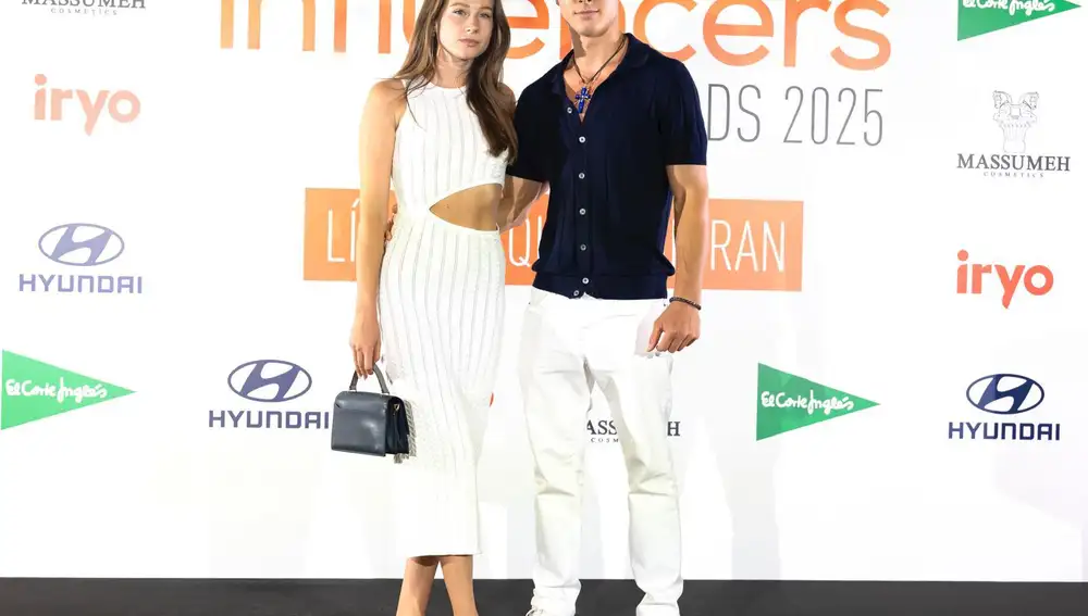 Dos veces campeon Internacional de pulso, Joel Strong y Kristina Kochetova