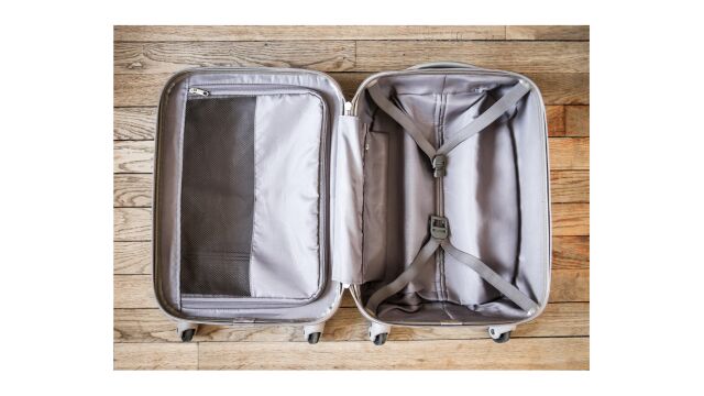 Probablemente no sabías que las maletas tienen una opción para almacenar ropa sucia