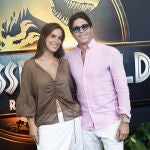 María Pombo y Pablo Castellano con looks a juego.