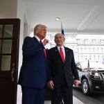 Israel.- Trump pide que la Justicia israelí indulte a Netanyahu
