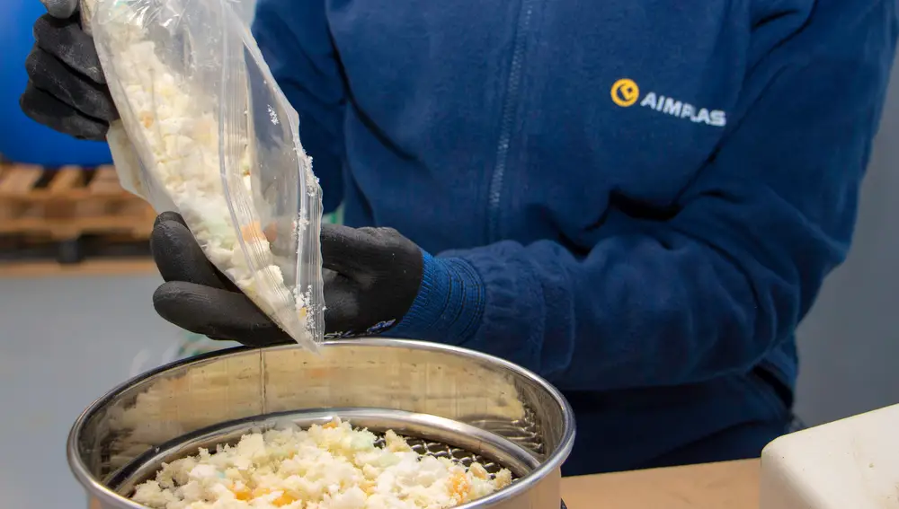 Reciclaje químico en el laboratorio Aimplas