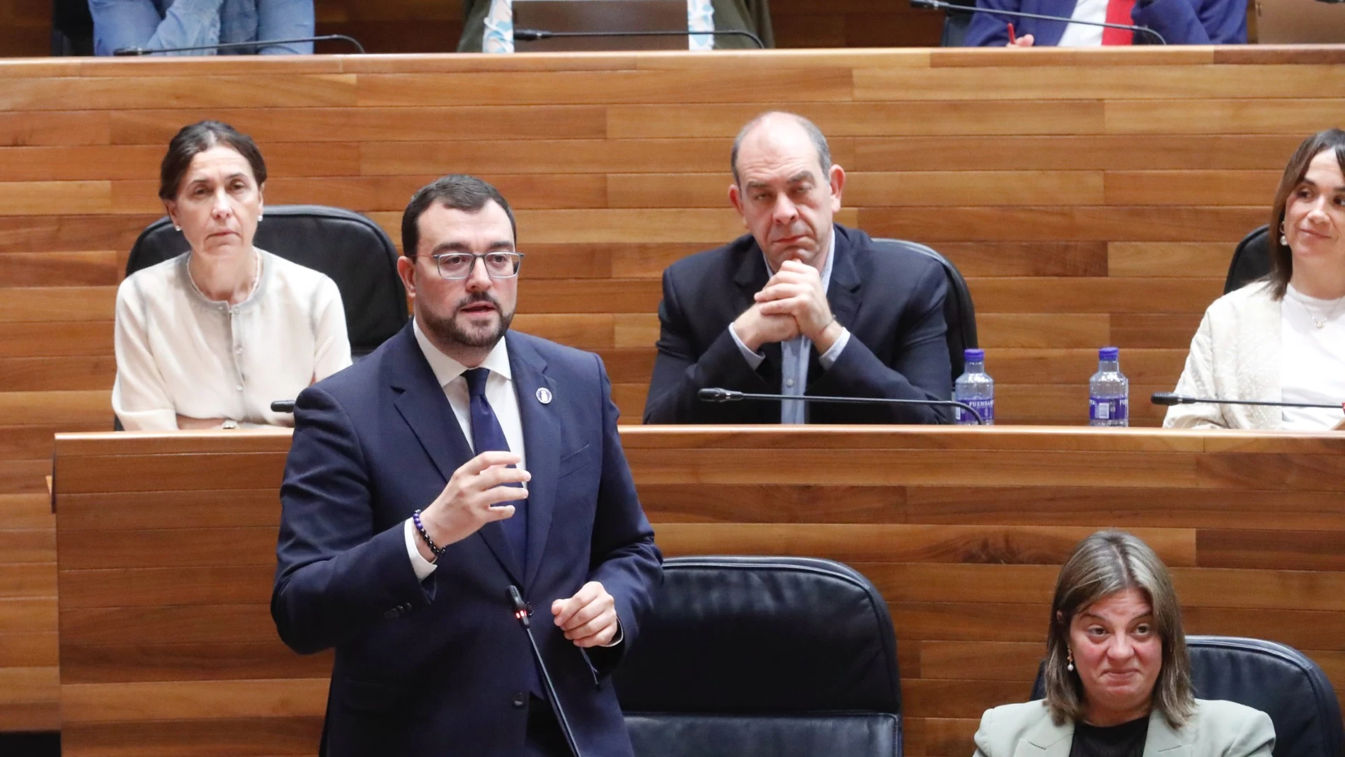 Adrián Barbón, en una intervención en la Junta.