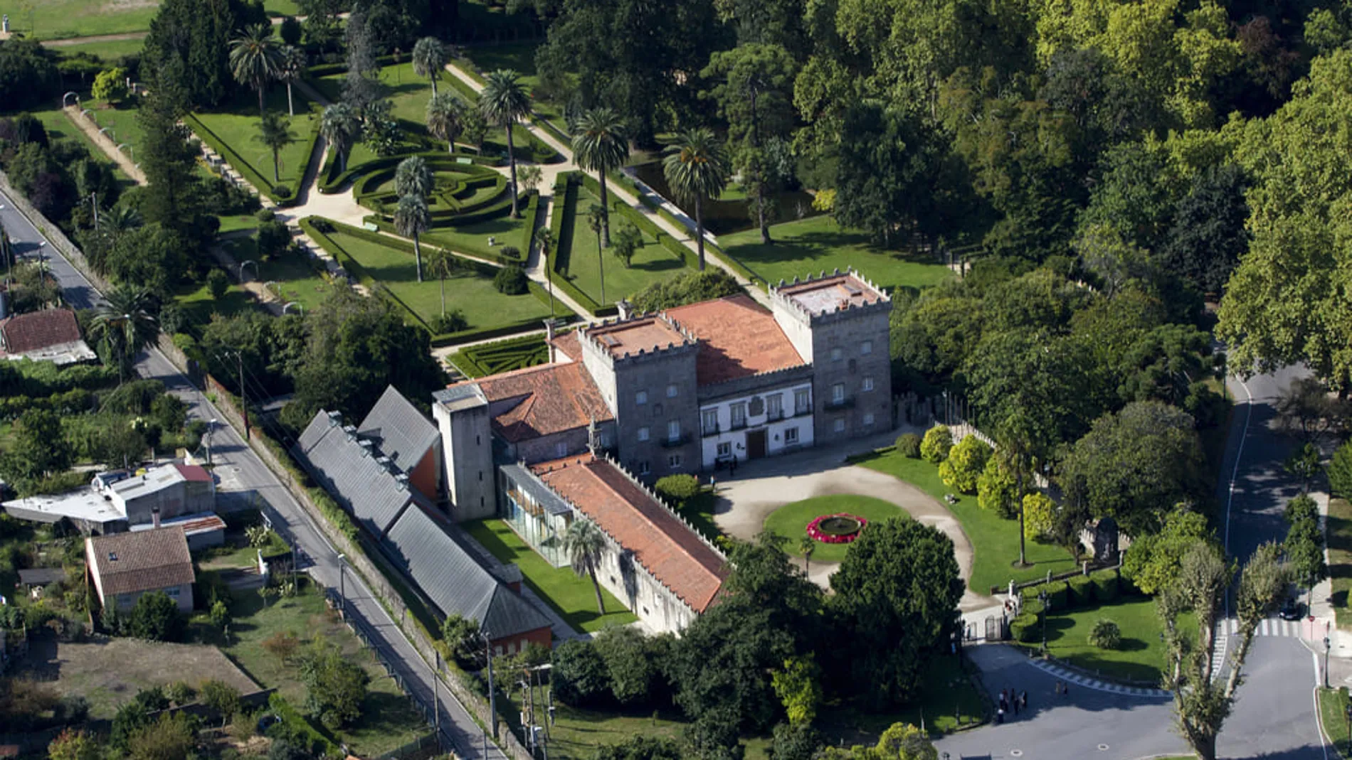 Así es el pazo vigués que cuenta con unos jardines centenarios