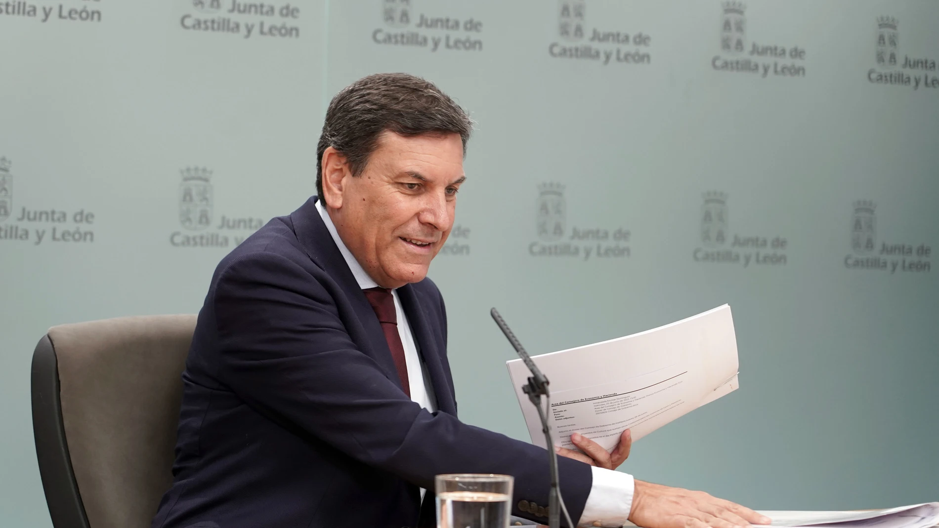 El consejero portavoz Carlos Fernández Carriedo