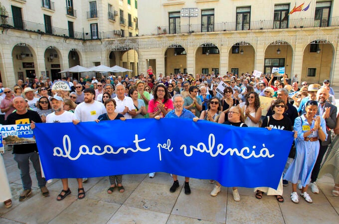 Protesta hoy en la Plaza del Ayuntamiento en defensa del valenciano