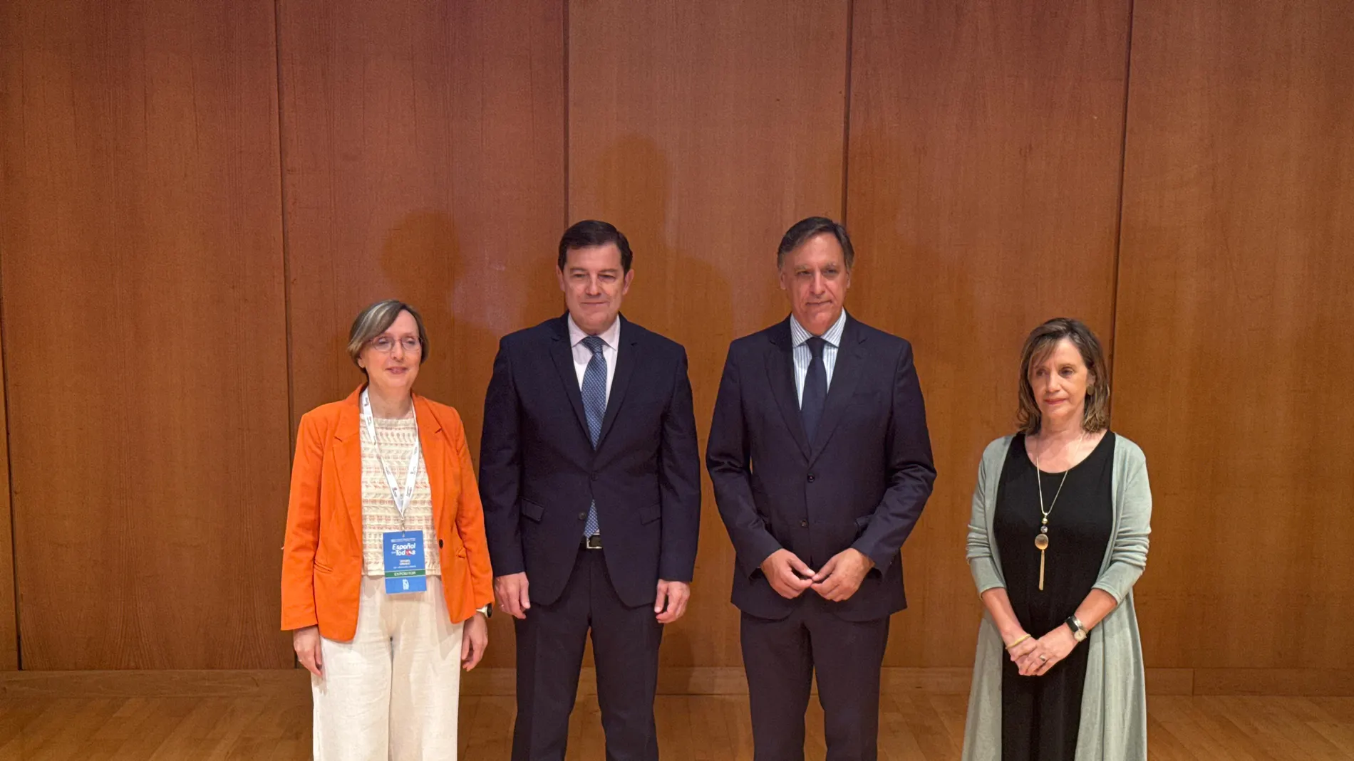 Mañueco junto a García Carbayo antes de inaugurar el Congreso