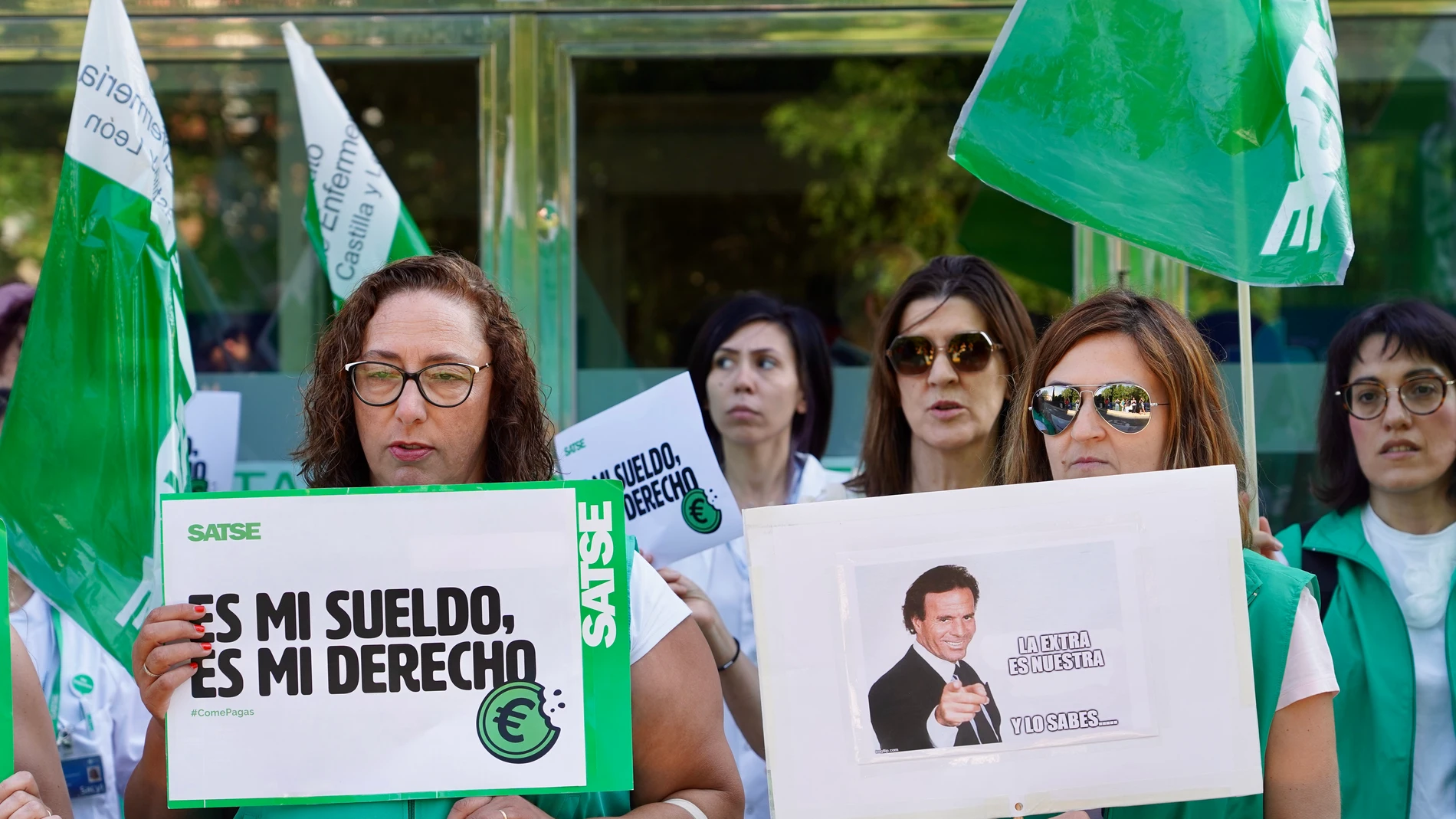 Concentración de enfermeras y fisioterapeutas en Valladolid