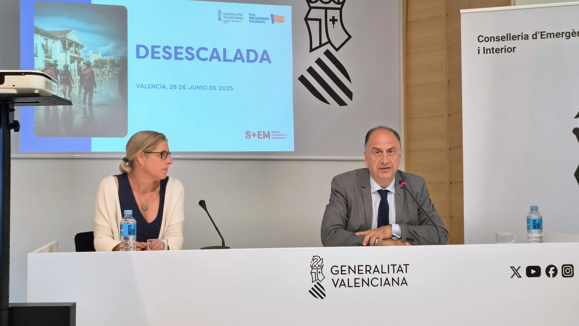 El conseller de Emergencias, Juan Carlos Valderrama, y la secretaría autonómica de Emergencias e Interior, Irene Rodríguez