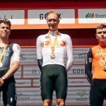 Abel Balderstone se proclamó campeón de España de contrarreloj en una jornada caótica