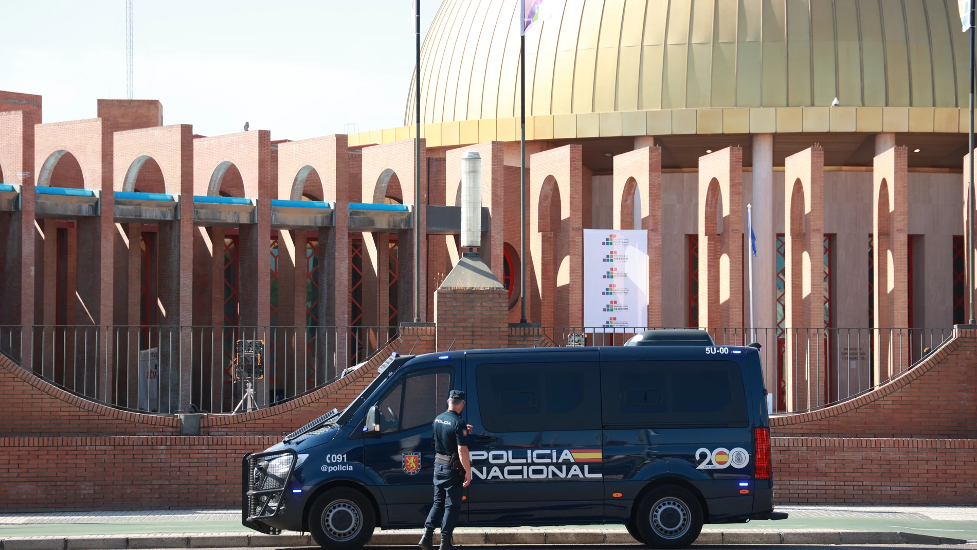 Agentes de la Policía Nacional durante el dispositivo de seguridad días previos al inicio de la Cumbre de la ONU en Sevilla. A 27 de junio de 2026, en Sevilla (Andalucía, España). La IV Conferencia Internacional de Naciones Unidas sobre la Financiación para el Desarrollo se desarrollará en FIBES, Sevilla, entre el 29 de junio y el 3 de julio. 27 JUNIO 2025 Rocío Ruz / Europa Press 27/06/2025