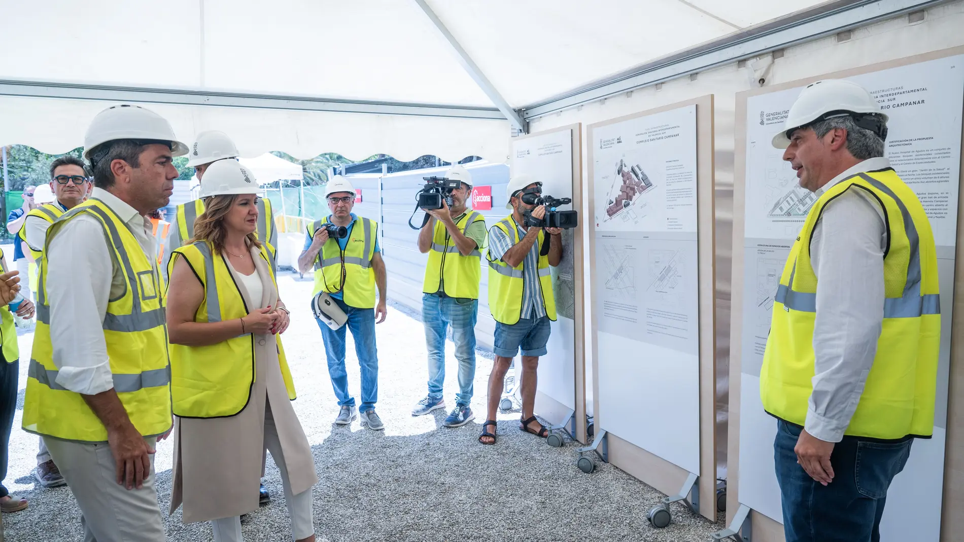 Mazón y Catalá han visitado la zona donde se alzará el futuro hospital