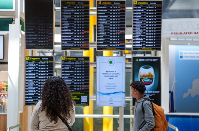 MADRID.-Barajas tiene previstos 4.646 vuelos este fin de semana, primera operación salida del verano
