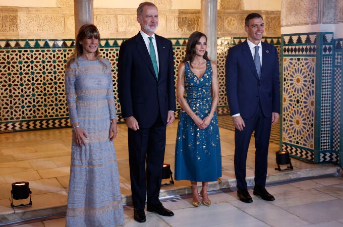Begoña Gómez y Pedro Sánchez con los Reyes Felipe y Letizia en la cena de gala de la ONU