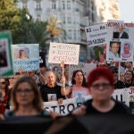 La octava manifestación contra Mazón desafía al calor para pedir su adiós 243 días después