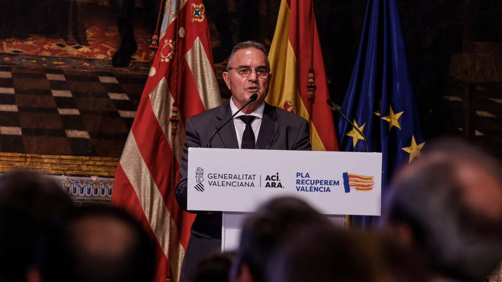 El vicepresidente segundo y conseller para la Recuperación Económicaonómica y Social de la Generalitat Valenciana, Francisco José Gan Pampols, interviene durante el acto de presentación del Plan Endavant para la recuperación económica y social de la Comunitat Valenciana, en el Palau de la Generalitat, a 30 de junio de 2025, en Valencia, Comunidad Valenciana (España). El plan tiene el objetivo de dar a conocer la estrategia integral para la recuperación económica y social de la Comunitat Valen...
