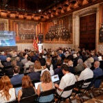 Carlos Mazón presenta el Plan Endavant para la recuperación social