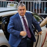 El exsecretario de organización del PSOE, Santos Cerdán , a su llegada al Tribunal Supremo en Madrid, este lun