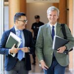 Rueda, hoy, con el conselleiro de Empleo, Comercio y Emigración, José González.