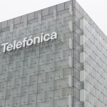 La CNMC eleva entre un 11% y un 14,6% los precios que cobra Telefónica a otros operadores por usar su red