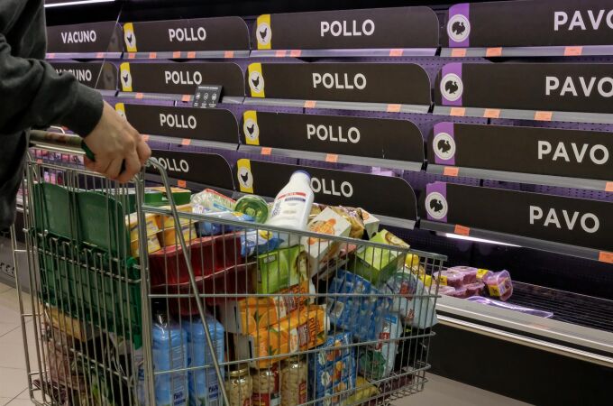 Economía.- La tasa de ahorro de los hogares cae al 4,8% en el primer trimestre tras ahorrar un 20,9% menos y gastar más