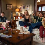 'Adults', la apuesta más divertida del verano y perfecta para los fans de 'Friends'