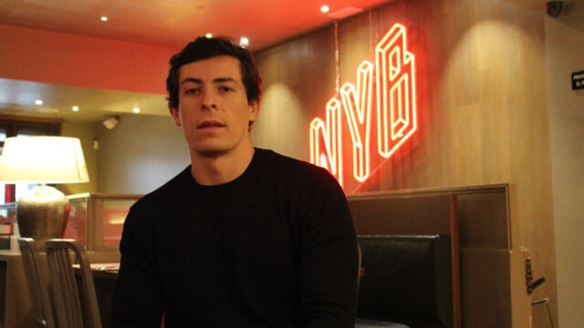 Pablo Colmenares en New York Burger