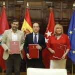 Borja Carabante, durante la firma del acuerdo
