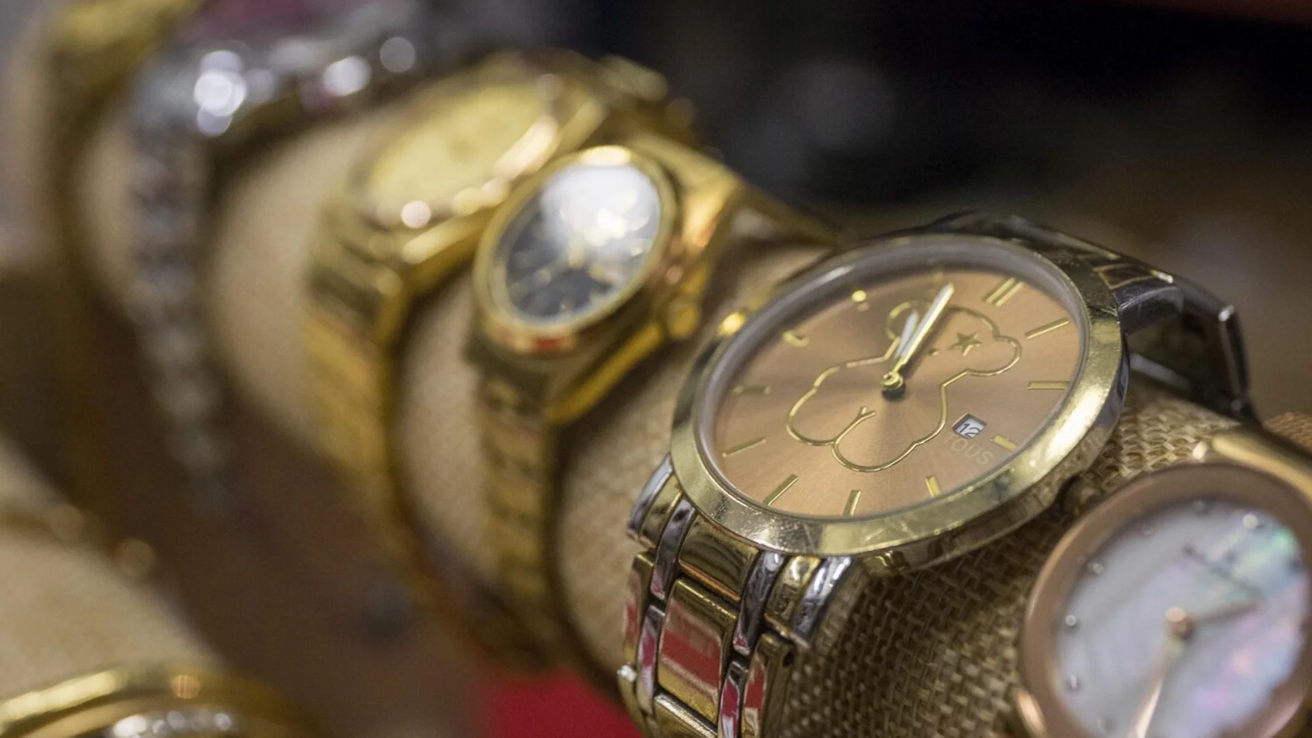 Imagen de archivo de relojes de una pasada subasta