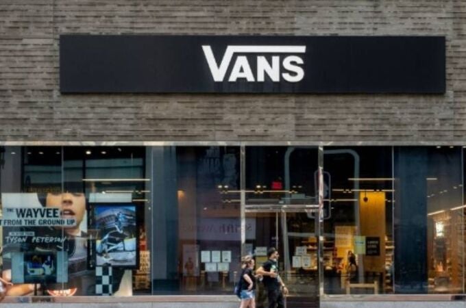 No son las Old Skool, pero estas Vans Filmore están arrasando entre los más jóvenes (y ahora están al 29%)