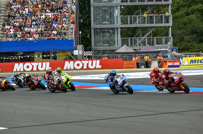 Motociclismo.- Alex Márquez, operado de su fractura en la mano sufrida en Assen