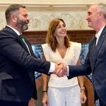 El alcalde de Segovia, José Mazarías y el director de la Red Comercial de Eurocaja, Carlos Martín-Sala