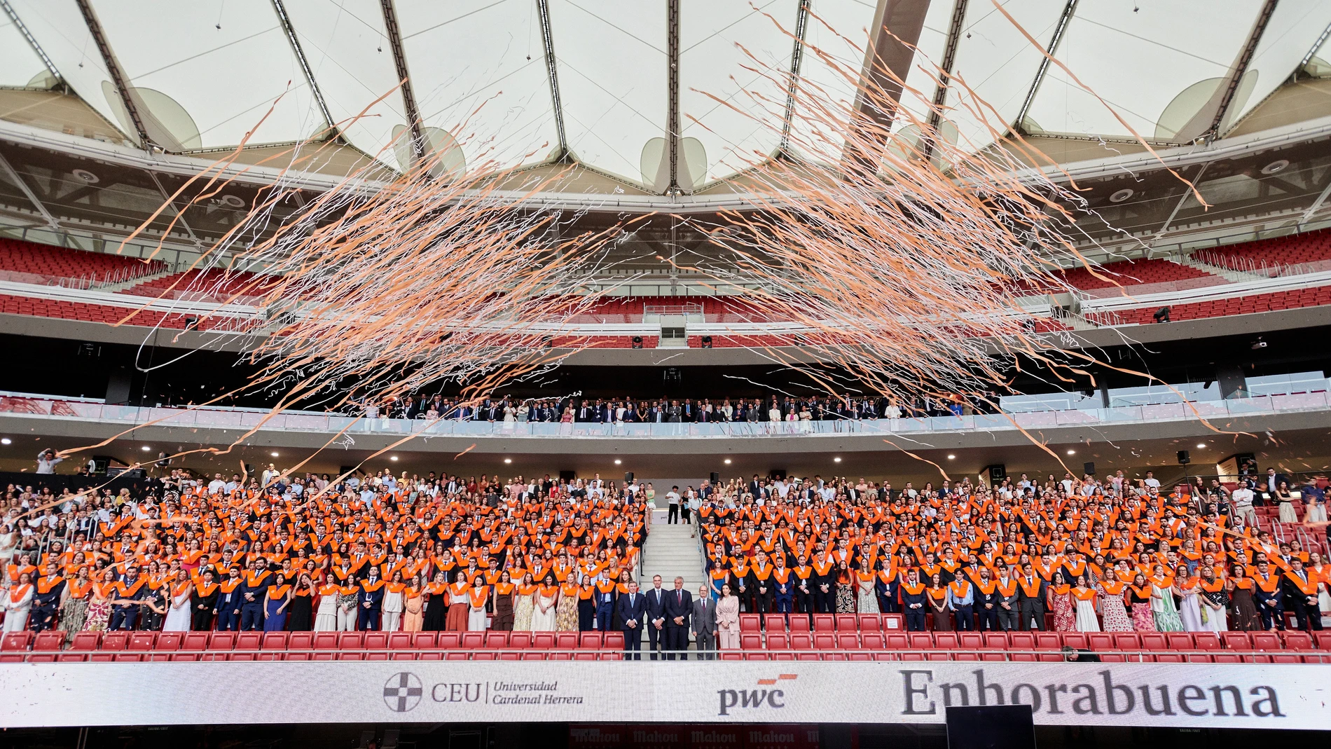 La graduación tuvo lugar en el estadio Metropolitano
