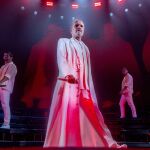 Miguel Bosé rinde a su público en su regreso a Madrid: "Mi hogar, al que pensé que quizás no iba a volver"