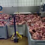 Policía Nacional detiene a un empresario por adulterar carne putrefacta para mejorar su aspecto