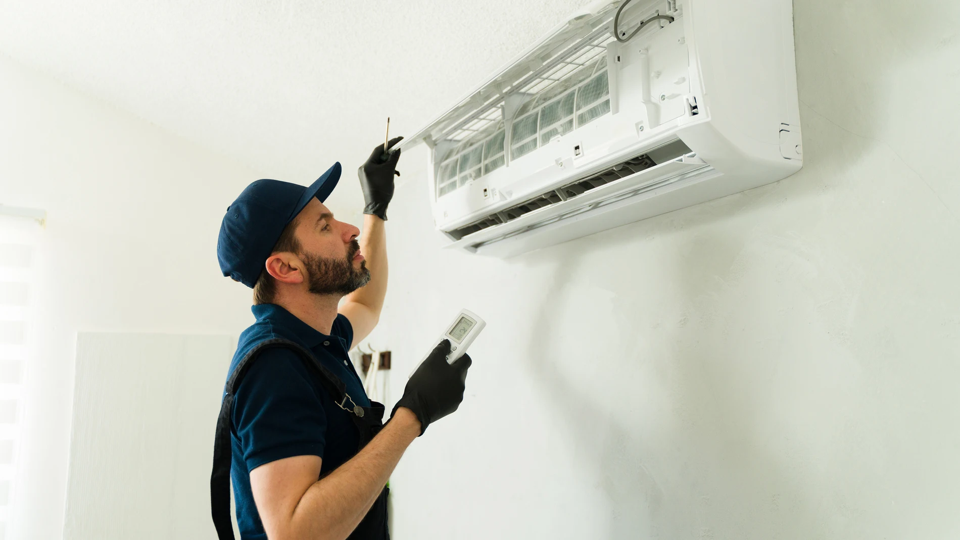 Instalador de equipos de aire acondicionado