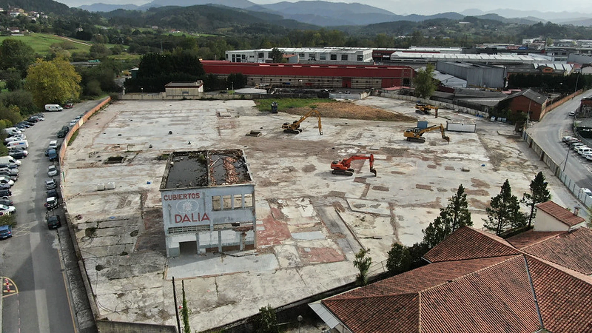 Antigua fábrica cubertera donde se va a construir una de las dos nuevas sedes