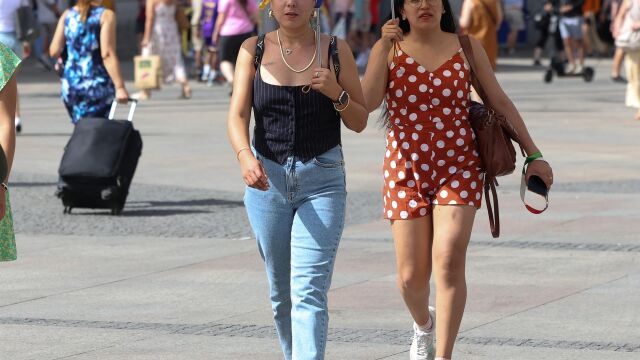 MURCIA.-Un total de 37 provincias estarán mañana en aviso por tormentas y calor, con cinco CCAA en nivel naranja