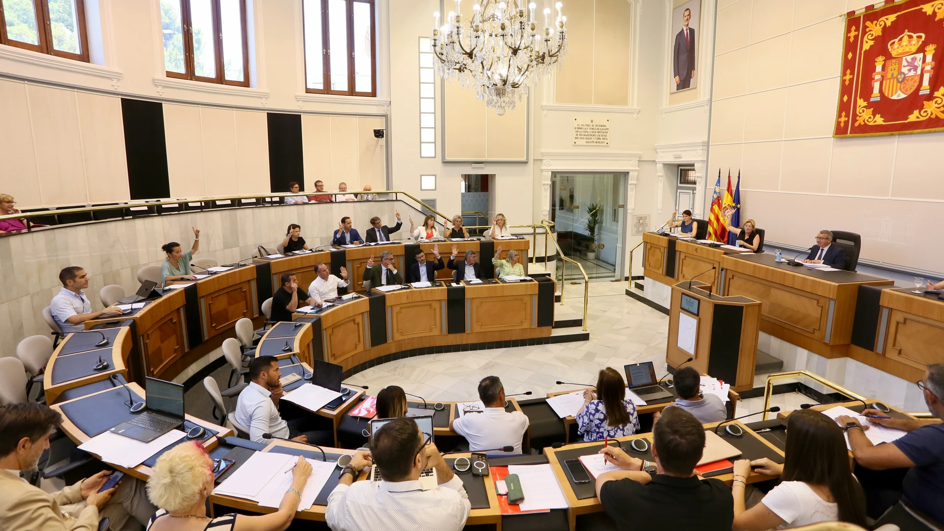 Imagen del pleno ordinario del mes de julio que ha tenido lugar hoy en Alicante